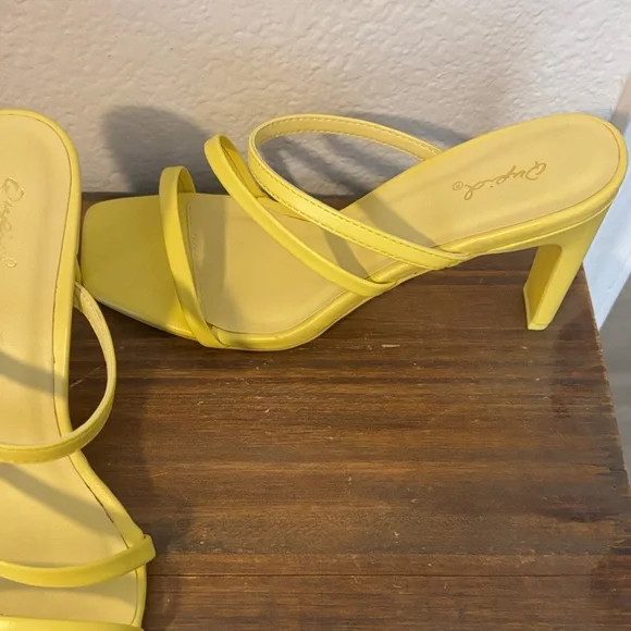Lemon Strappy Heels - Picture 2 of 3